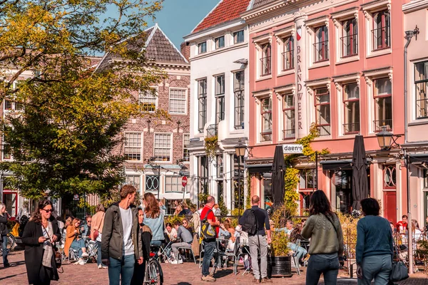 Utrecht Ptu 2021 Vista Rua Edifícios Tradicionais Holandeses Torno Praça — Fotografia de Stock