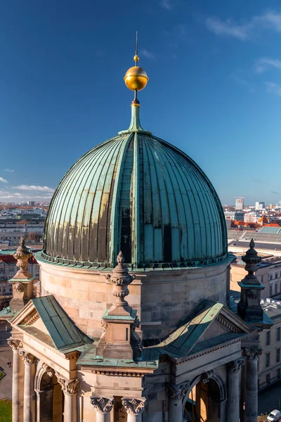 Szczegóły Berlińskiej Katedry Lub Berliner Dom Wzdłuż Rzeki Szprewa Wyspie — Zdjęcie stockowe