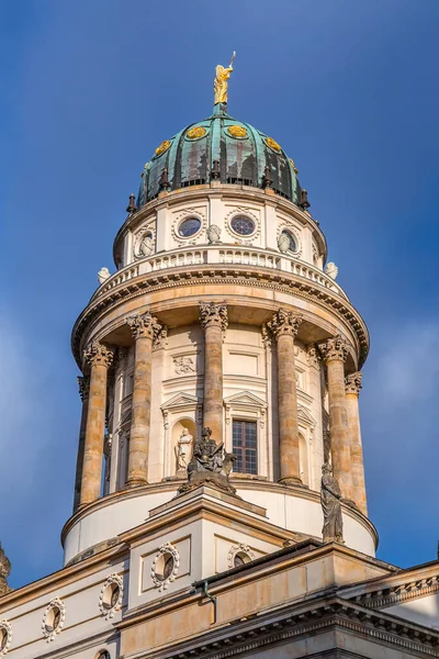 Widok Zewnątrz Deutscher Dom Lub Niemiecką Katedrę Placu Gendarmenmarkt Berlinie — Zdjęcie stockowe