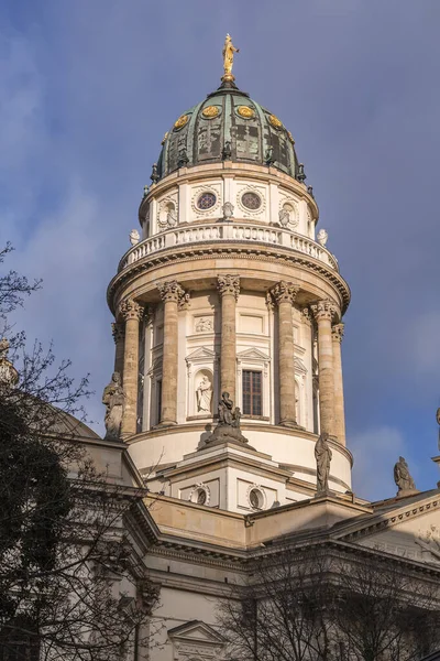 Widok Zewnątrz Deutscher Dom Lub Niemiecką Katedrę Placu Gendarmenmarkt Berlinie — Zdjęcie stockowe