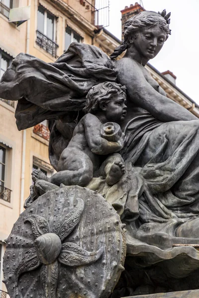 Fontaine Bartholdi Una Fuente Esculpida Por Frederic Auguste Bartholdi Realizada —  Fotos de Stock