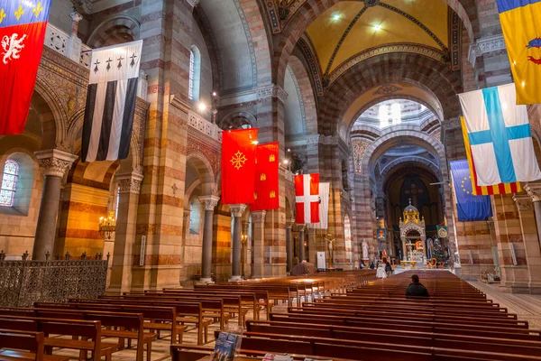 Jan 2022年 马赛主教座堂 Cathedrale Sainte Marie Majěde Marseille 是一座罗马天主教主教座堂 是法国的国家纪念碑 — 图库照片