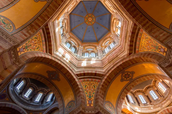 Marseille Cathedral Cathedrale Sainte Marie Majeure Marseille Roman Catholic Cathedral — Stock Photo, Image