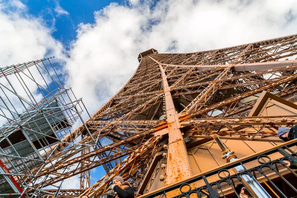 프랑스 Jan 2022 상징적 탑에서 떨어진 프랑스 파리의 마르스에 구스타브 — 스톡 사진