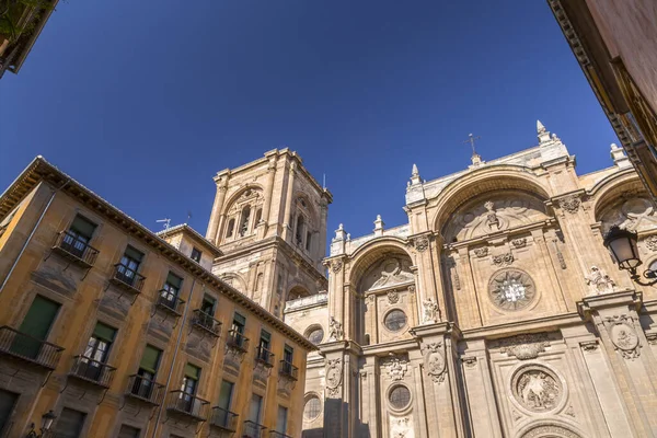 格拉纳达主教座堂 Santa Iglesia Catedral Metropolitana Encarnacion Granada 是西班牙格拉纳达市的一座罗马天主教教堂 — 图库照片