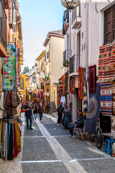 Granada España Febrero 2022 Arquitectura Genérica Vista Calle Con Cafeterías — Foto de Stock