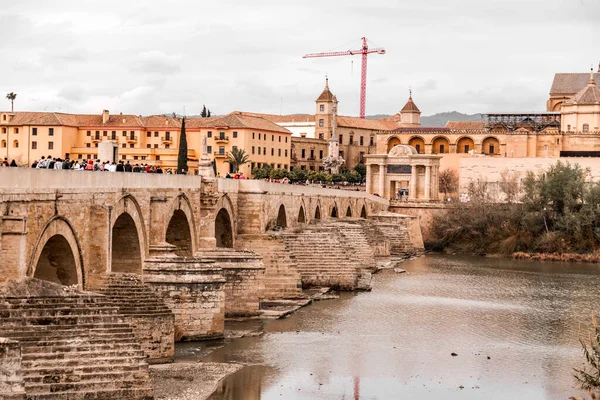Cordoba Spanya Şubat 2022 Roma Köprüsü Veya Puente Romano Endülüs — Stok fotoğraf