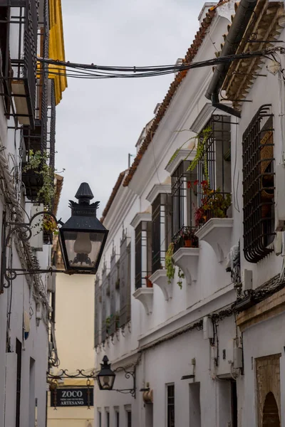 Córdoba España Febrero 2022 Escena Callejera Con Arquitectura Tradicional Andaluza —  Fotos de Stock