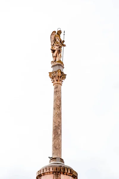 Columna Estatua Conmemorativa Del Triunfo San Rafael Situado Plaza Del —  Fotos de Stock