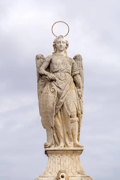 Statue Saint Raphaël Milieu Pont Romain Puente Romano Cordoue Espagne — Photo