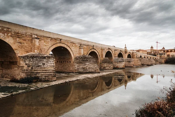 Pont Romain Puente Romano Tour Calahorra Sur Fleuve Guadalquivir Cordoue — Photo
