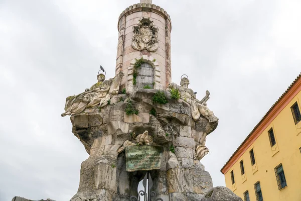 Columna Estatua Conmemorativa Del Triunfo San Rafael Situado Plaza Del — Foto de Stock