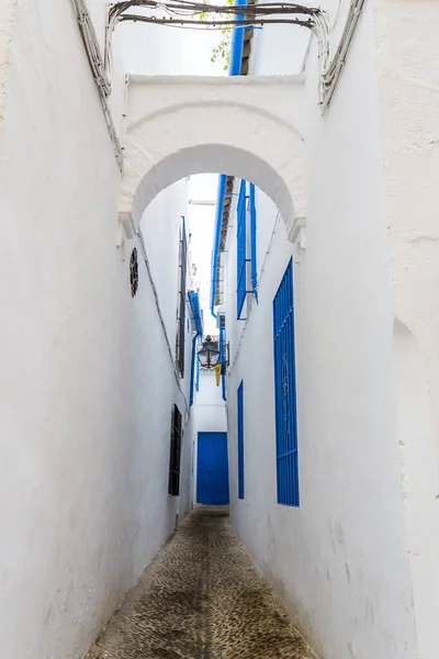 Cena Rua Com Arquitetura Andaluz Tradicional Cidade Histórica Córdoba Espanha — Fotografia de Stock