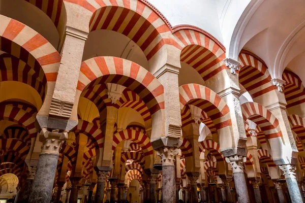 Wnętrze Dekoracyjne Detale Wspaniałego Meczetu Cordoba Katedra Mezquita Andaluzja Hiszpania — Zdjęcie stockowe