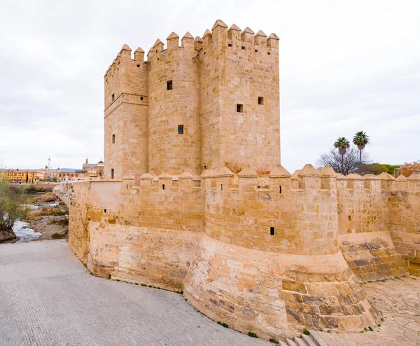 Římský Most Nebo Puente Romano Věž Calahorra Nad Řekou Guadalquivir — Stock fotografie