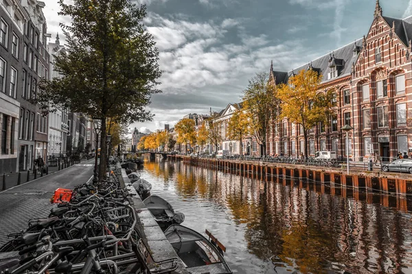 Amsterdam Hollanda Ekim 2021 Hollanda Nın Başkenti Amsterdam Kanallar Tipik — Stok fotoğraf