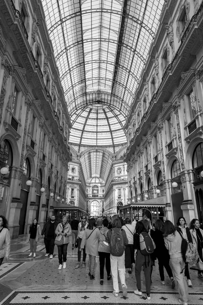 Milán Italia Marzo 2022 Galería Vittorio Emanuele Galería Comercial Activa —  Fotos de Stock