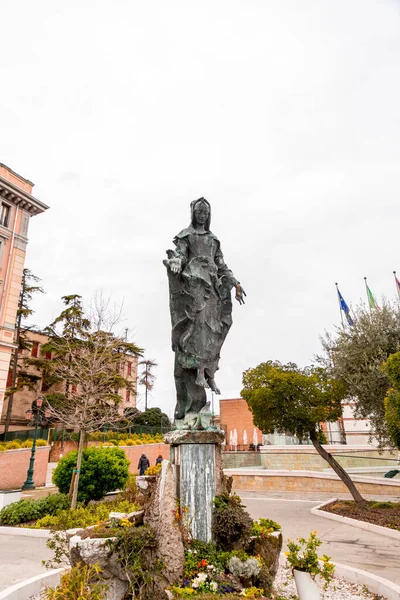 Venetië Italië April 2022 Bronzen Beeld Van Maagd Maria Immaculata — Stockfoto
