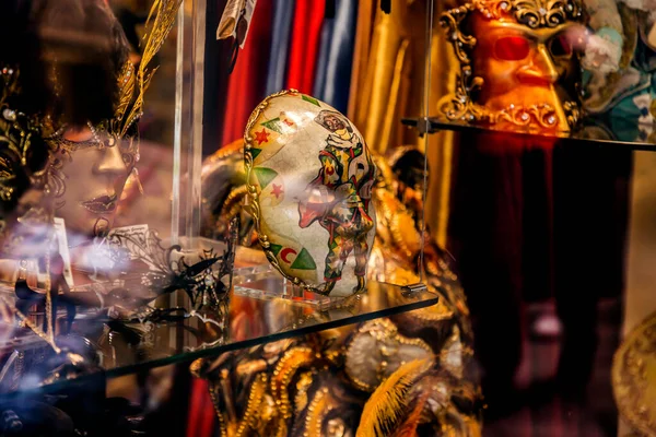 Venice Italy April 2022 Variety Traditional Venezian Masks Displayed Shop — ストック写真