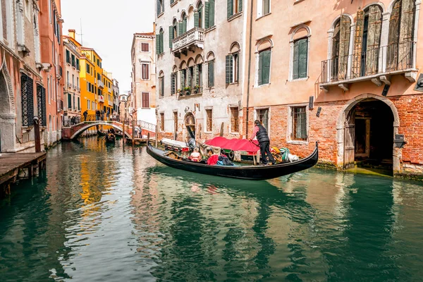 Venise Italie Avril 2022 Gondoles Sur Les Anciens Canaux Venise — Photo