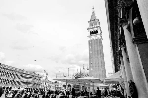 Venezia Aprile 2022 Luoghi Interesse Storico Persone Che Camminano Piazza — Foto Stock
