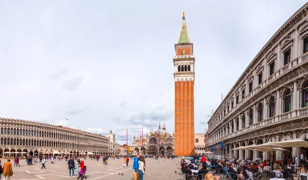 Βενετία Ιταλία Απριλίου 2022 Ιστορικά Μνημεία Και Άνθρωποι Που Περπατούν — Φωτογραφία Αρχείου