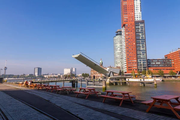 Rotterdam Oct 2021 Rijnhaven Köprüsü Yerel Olarak Hoerenloper Olarak Bilinen — Stok fotoğraf