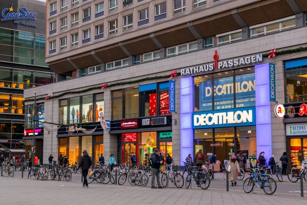 베를린 Dec 2021 알렉상드르 플라스 Alexanderplatz 베를린의 지구에 중심지이다 알렉스라고 — 스톡 사진