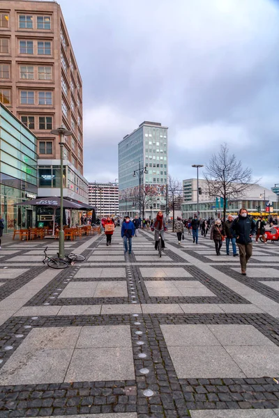 Berlin Deutschland Dezember 2021 Der Alexanderplatz Ist Ein Großer Öffentlicher — Stockfoto