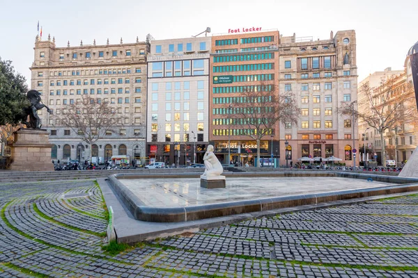 Barcelona Spain February 2022 Buildings People Move Catalonia Square Placa —  Fotos de Stock