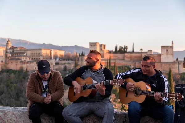 Granada Espanha Fev 2022 Grupo Músicos Ciganos Realizando Arte Flamenca — Fotografia de Stock