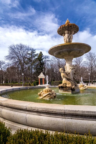 Madrid Spanya Büyük Bir Şehir Parkı Olan Etiro Park Taki — Stok fotoğraf