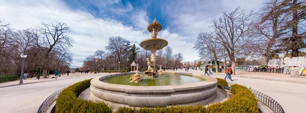 Madrid Spain Feb 2022 Fountain Stone Sculptures Retiro Park Large — стоковое фото