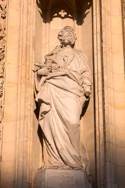 Detalle Arquitectónico Ornamental Fachada Catedral Sainte Croix Orleans Francia —  Fotos de Stock