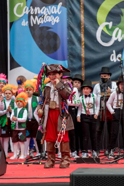 2022年西班牙马拉加 Feb 27日 孩子们在马拉加狂欢节的一场公共表演中 为孩子们表演服装 话剧和戏剧 — 图库照片