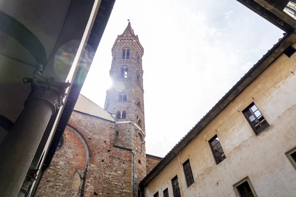 Badia Fiorentina修道院和教堂位于意大利佛罗伦萨Proconsolo街的耶路撒冷修道院社区的所在地 — 图库照片