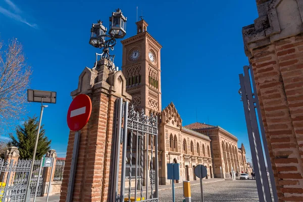 Toledo Espanha Feb 2022 Edifício Ornamentado Estilo Mudejar Estação Ferroviária — Fotografia de Stock