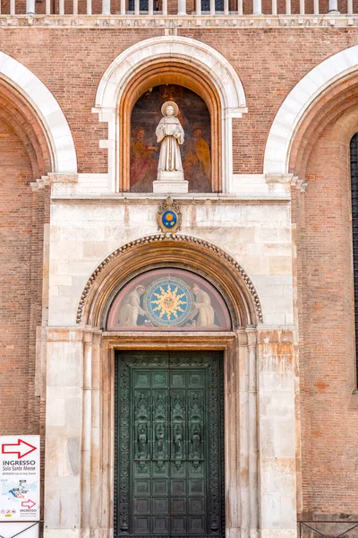 Падуя Италия Апреля 2022 Года Папская Базилика Святого Антония Падуанского — стоковое фото