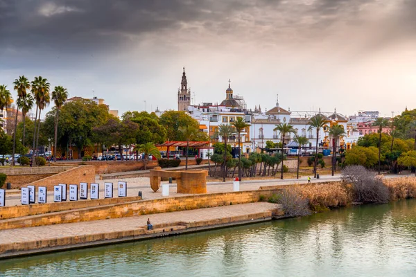 Seville Spain Feb 2022 Typical Sevillian Buildings Guadalqivir River Seville — Fotografia de Stock