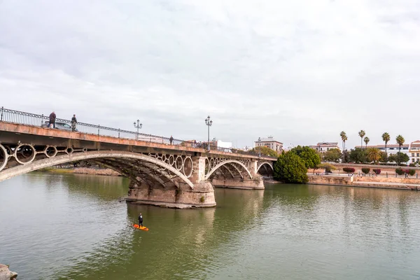 Seville Spain Feb 2022 Isabella Bridge Guadalqivir River Seville Spain — Stockfoto