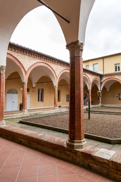 Siena Italien April 2022 Der Patio Der Wirtschaftsfakultät Der Universität — Stockfoto