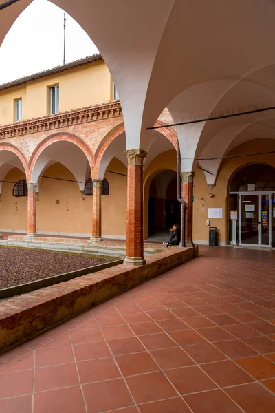 Siena Włochy Kwiecień 2022 Patio Wydziału Gospodarki Uniwersytetu Sienie Toskania — Zdjęcie stockowe