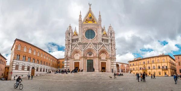 Siena Itália Apr 2022 Catedral Siena Uma Igreja Medieval Siena — Fotografia de Stock