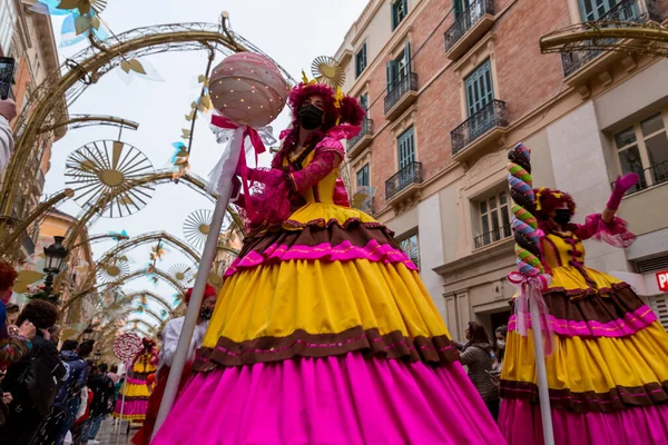 Malaga Spain Feb 2022 People Celebrating Malaga Carnival Costumes Confettis — Fotografia de Stock