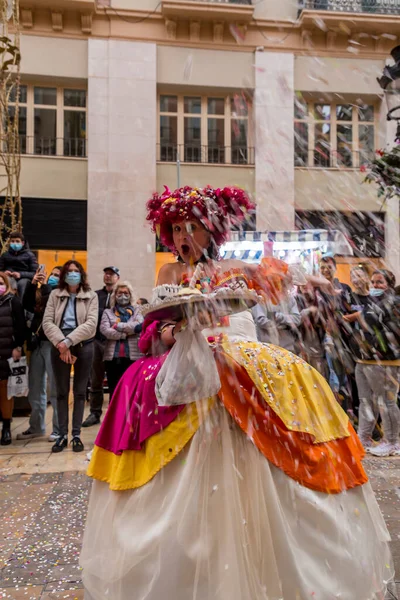 Malaga Spain Feb 2022 People Celebrating Malaga Carnival Costumes Confettis — Stock Photo, Image
