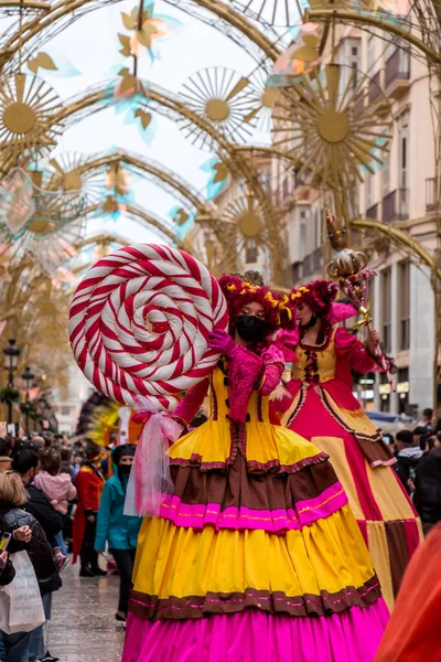 Malaga Spain Feb 2022 People Celebrating Malaga Carnival Costumes Confettis — Fotografia de Stock