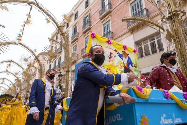 Malaga Spain Feb 2022 People Celebrating Malaga Carnival Costumes Confettis — 图库照片