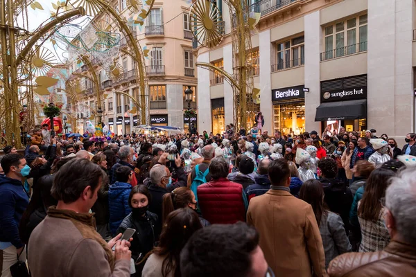 Malaga Spain Feb 2022 People Celebrating Malaga Carnival Costumes Confettis — 图库照片