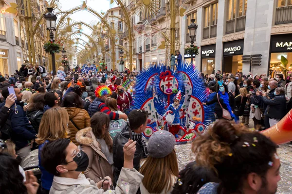 Malaga Spanya Şubat 2022 Malaga Karnavalı Kostümler Konfetiler Müzik Dans — Stok fotoğraf