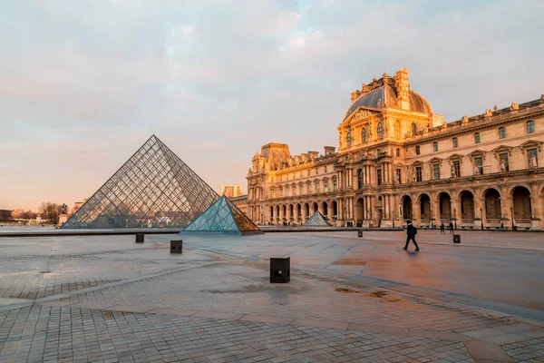 Paris France Jan 2022 Glass Pyramid Louvre Museum Main Entrance — ストック写真